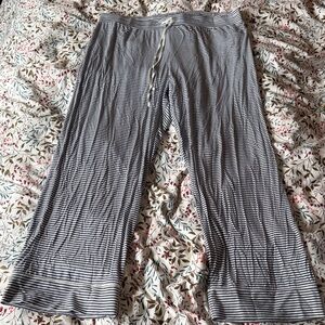 GapBody Women’s Pajama Set– Navy/White